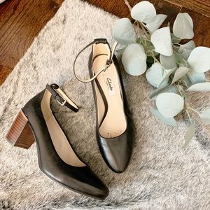 Clarks leather black heels size 7